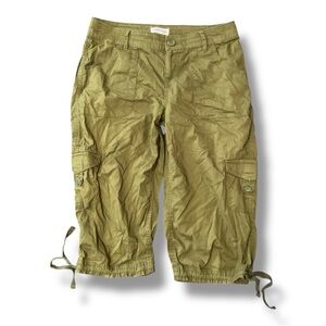 Green Cargo Capris shorts
